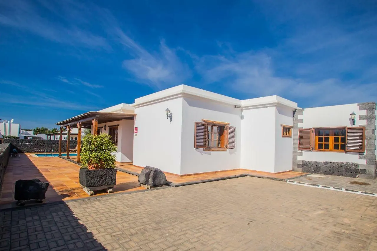 A2 Casas Y Villas Juani Y Juan Lanzarote Tao 0*,  Spain
